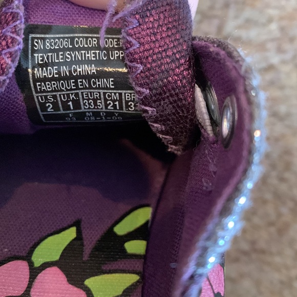 Kid’s Skechers slide on sneakers - Picture 4 of 4